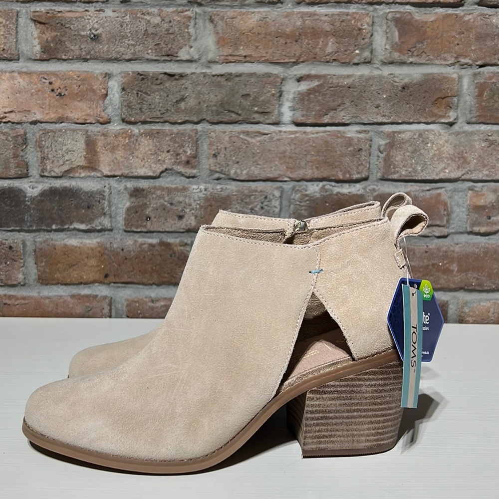 New!!!! Fall Toms Lea Booties